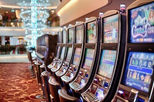 australians-lose-billions-on-pokies